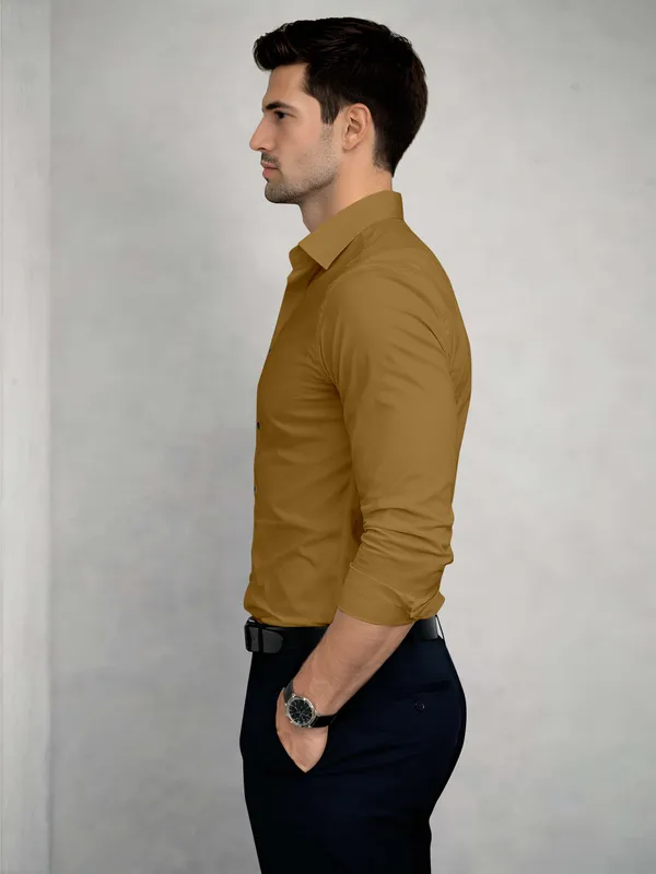 Golden_Yellow_Cotton_Blend_Slim_Fit_Shirt_Men