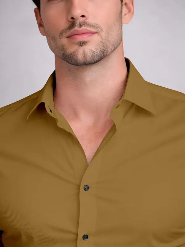 Golden_Yellow_Cotton_Blend_Slim_Fit_Shirt_Men