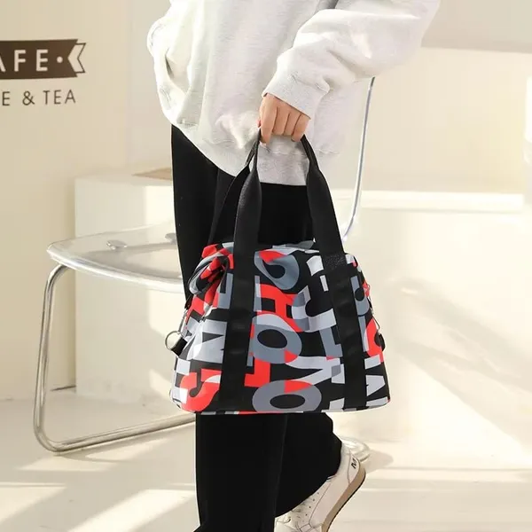 Multicolor_Polyurethane_Zipper_Gym_And_Travel_Duffel_Hand-Carry_Bag_For_Girls