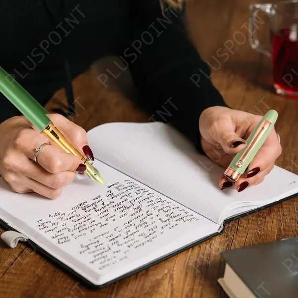 Luxury_Metal_Body_Fountain_Pen_Mat_Green_Finish_Studded_stone_Clip,_Iridium_Nib,_Rose_Gold_Trims