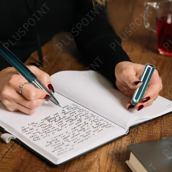 Stainless_Steel_Fountain_Pen_Stunning_Luxury_Pen_With_Metallic_Green_Finish,_Iridium_Nib,_Pen_Gift_For_Men_&_Women,_Professional,_Executive_Office,_Nice_Designer_Pens_For_Kids