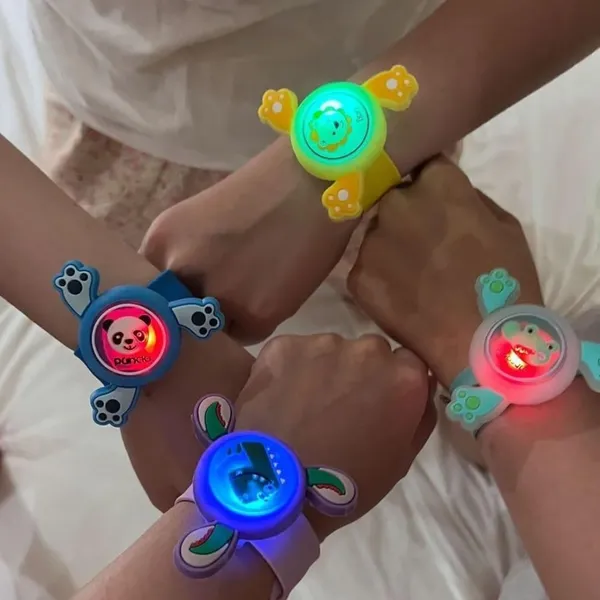 6Pcs_Wrist_Band_For_Kids_Boys_And_Girls_Spinning_Slap_Band_Cute_Cartoon_Bracelet_Wrist_With_Lights,_Great_Birthday_Gift_Toys_For_Return_Gift_For_Kids_Rakhi