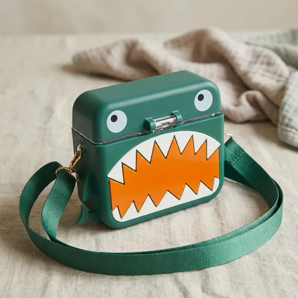 Green_Shark_Built_In_Straw_Water_Bottle_Pack_Of_1