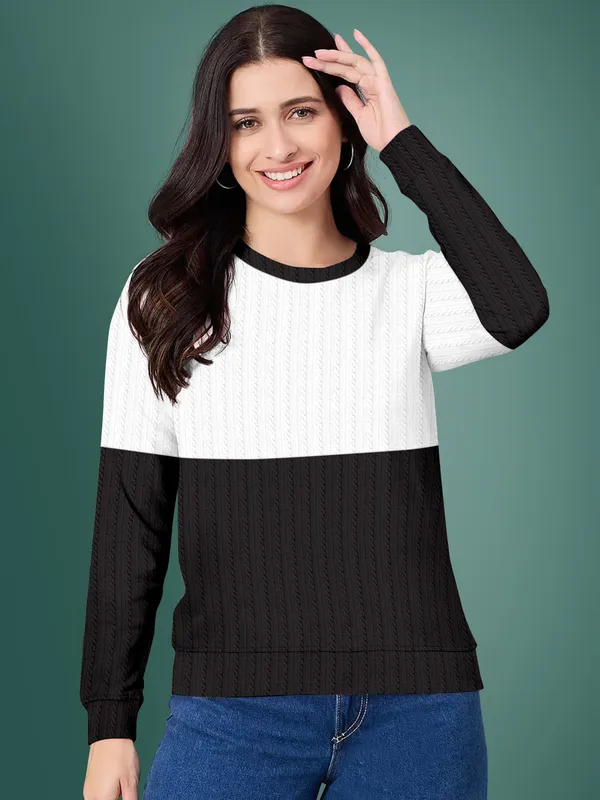 Black_Cotton_Blend_Round_Neck_Textured_T_Shirt_For_Women