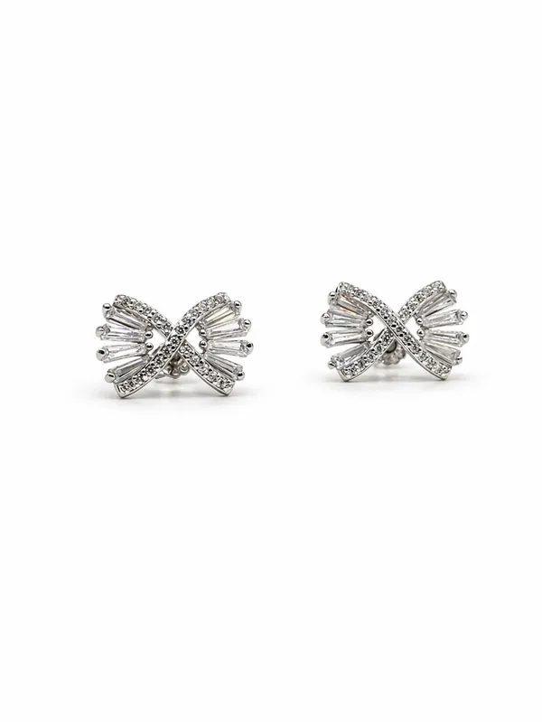 Sparkling_Crystal_Bow_Stud_Earrings_For_Women