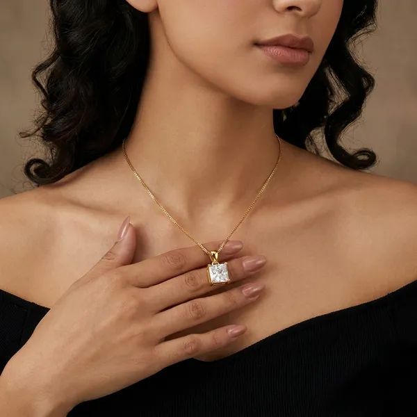 Elegant_Princesscut_Solitaire_Pendant_Necklace_In_Goldtone_Finish