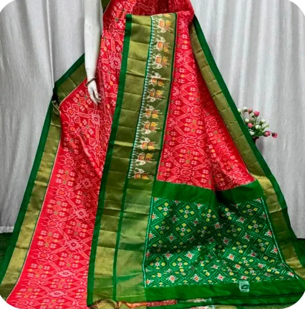 Red_And_Green_Silk_Traditional_Patola_And_Zari_Work_Saree_For_Women