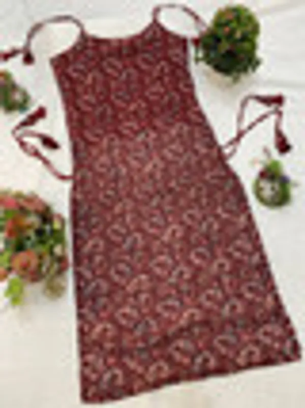 Purimaa_Women_Printed_Georgette_Trail_Cut_Kurta_Maroon