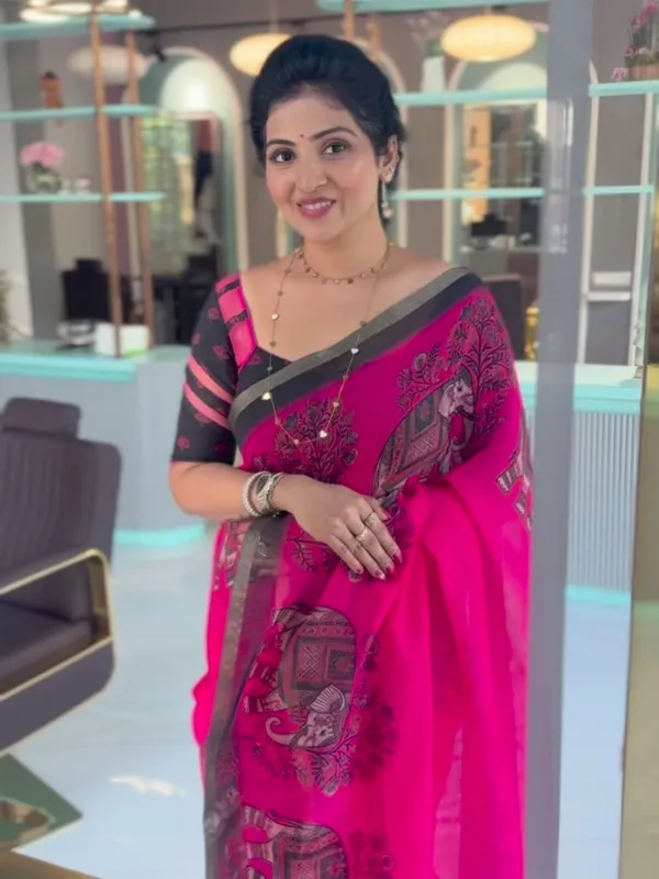 Pink_Cotton_Elephant_Print_Saree_For_Women