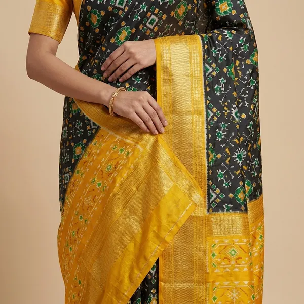 Black_And_Yellow_Traditional_Patola_Silk_Saree_For_Women