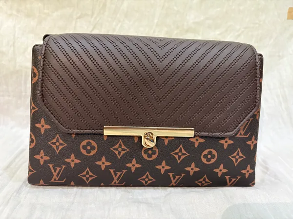 Nova_Designer_Monogram_Sling_Bag_With_Quilted_Flap_And_Chain_Strap