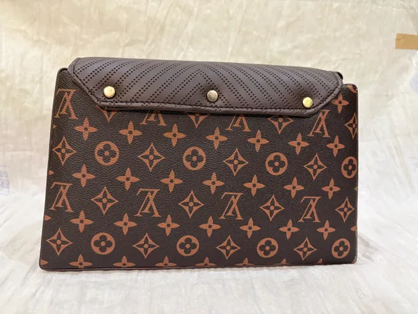 Nova_Designer_Monogram_Sling_Bag_With_Quilted_Flap_And_Chain_Strap