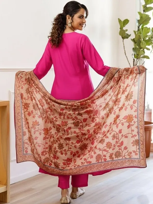 Pink_Embroidered_Kurta_Set_With_Floral_Dupatta