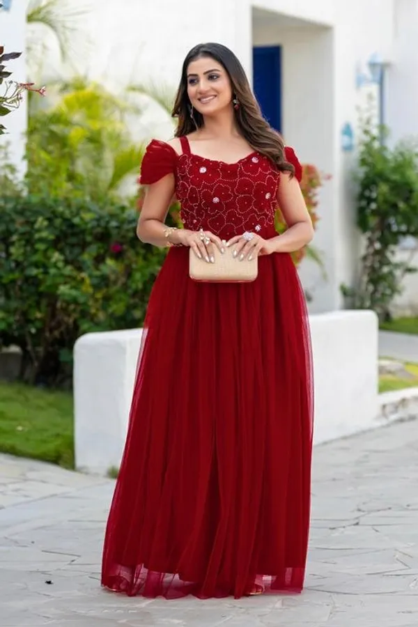 Red_Off-Shoulder_Embellished_Evening_Gown_With_Tulle_Skirt
