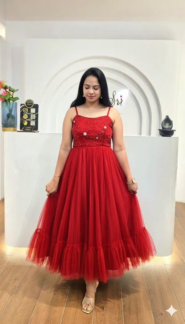 Red_Embellished_Gown_With_Tulle_Skirt_For_Women