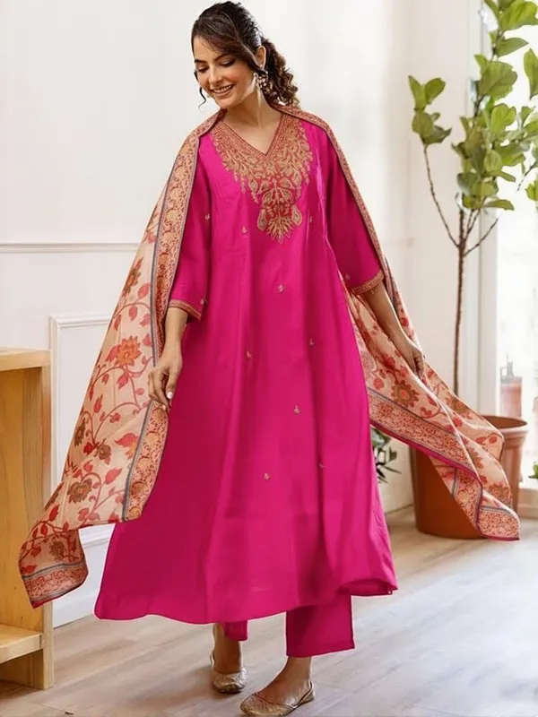 Pink_Embroidered_Kurta_Set_With_Floral_Dupatta