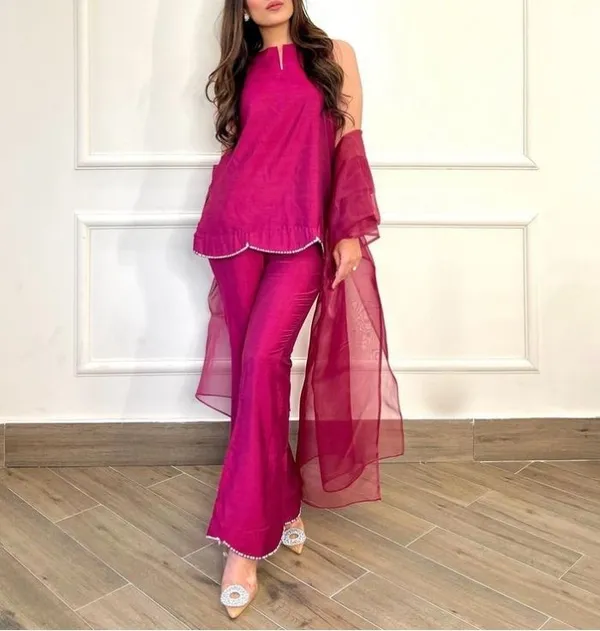 Pink_Ethnic_Three-Piece_Suit_Set_With_Dupatta