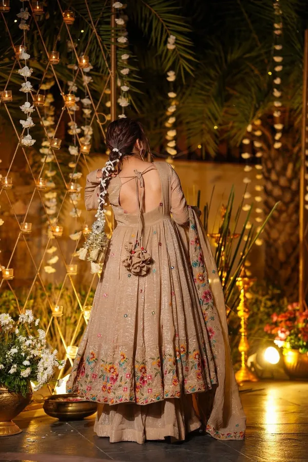 Beige_Floral_Embroidered_Anarkali_Kurta_Set_With_Dupatta