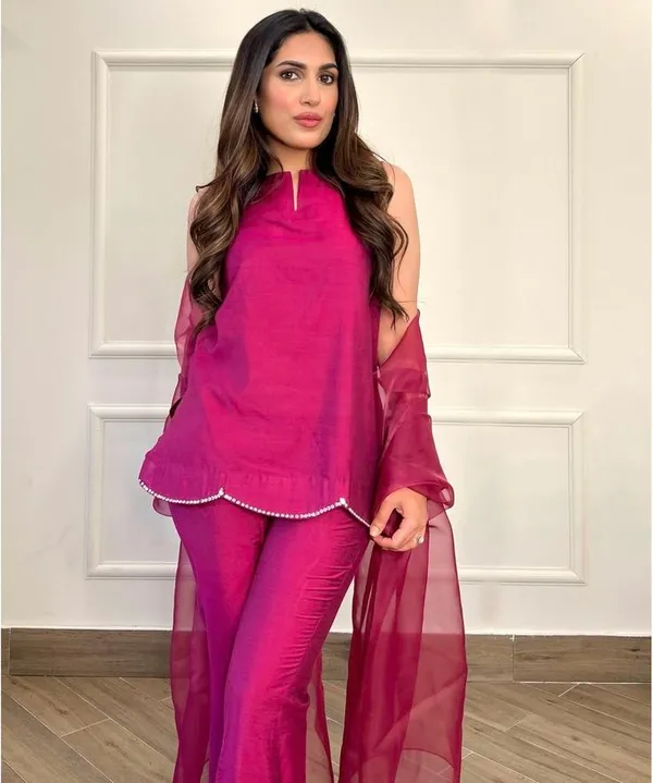 Pink_Ethnic_Three-Piece_Suit_Set_With_Dupatta