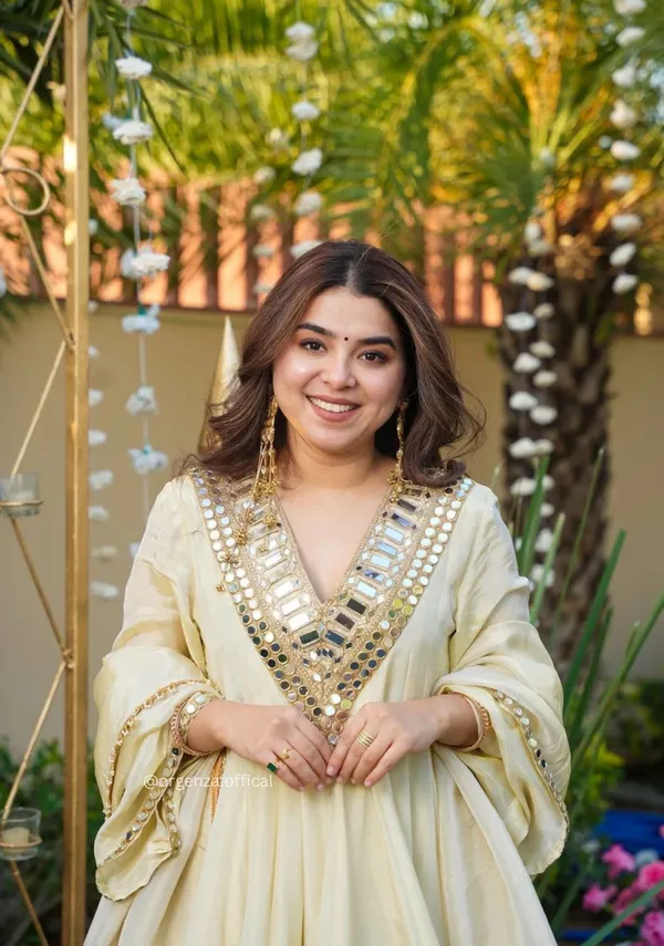Elegant_Off-White_Anarkali_Suit_With_Mirror_Work_Embellishment