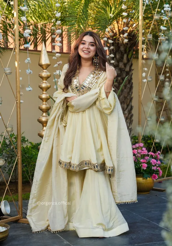 Elegant_Off-White_Anarkali_Suit_With_Mirror_Work_Embellishment