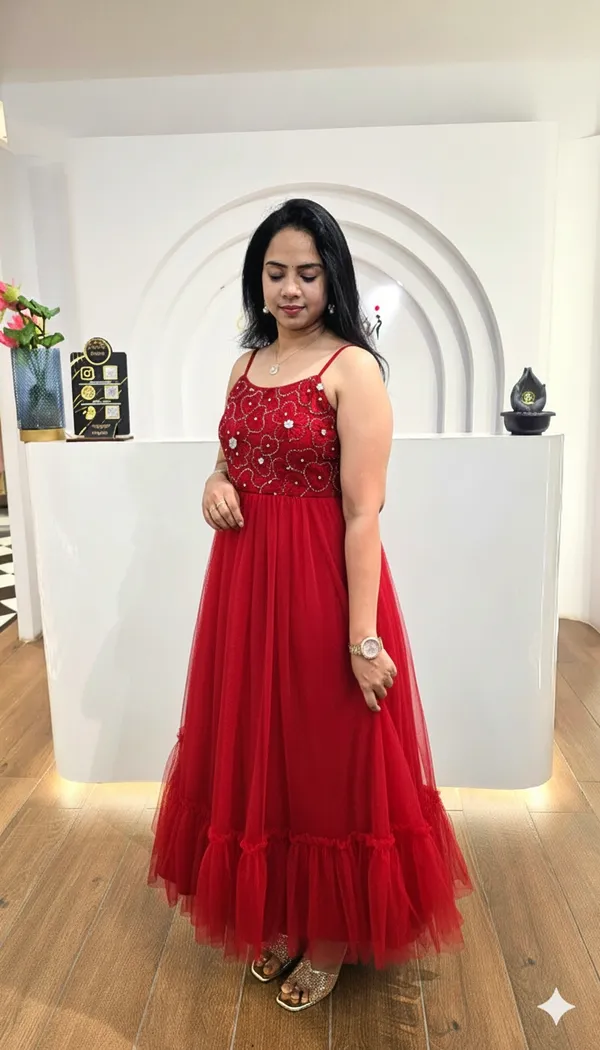 Red_Embellished_Gown_With_Tulle_Skirt_For_Women