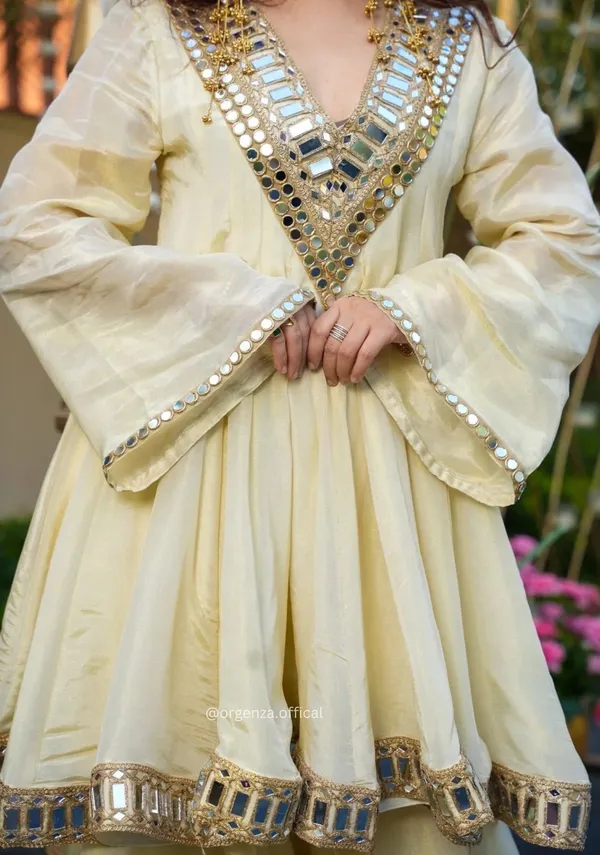 Elegant_Off-White_Anarkali_Suit_With_Mirror_Work_Embellishment