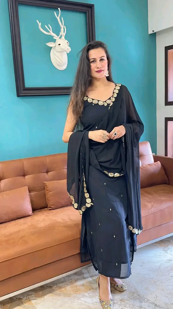 Women's_Black_Embellished_Ethnic_Anarkali_Kurta_Set_With_Dupatta