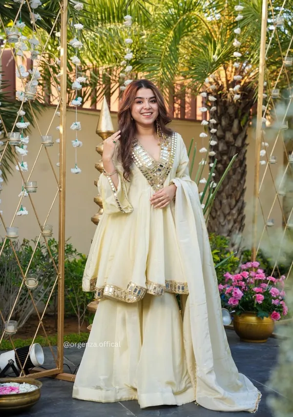 Elegant_Off-White_Anarkali_Suit_With_Mirror_Work_Embellishment