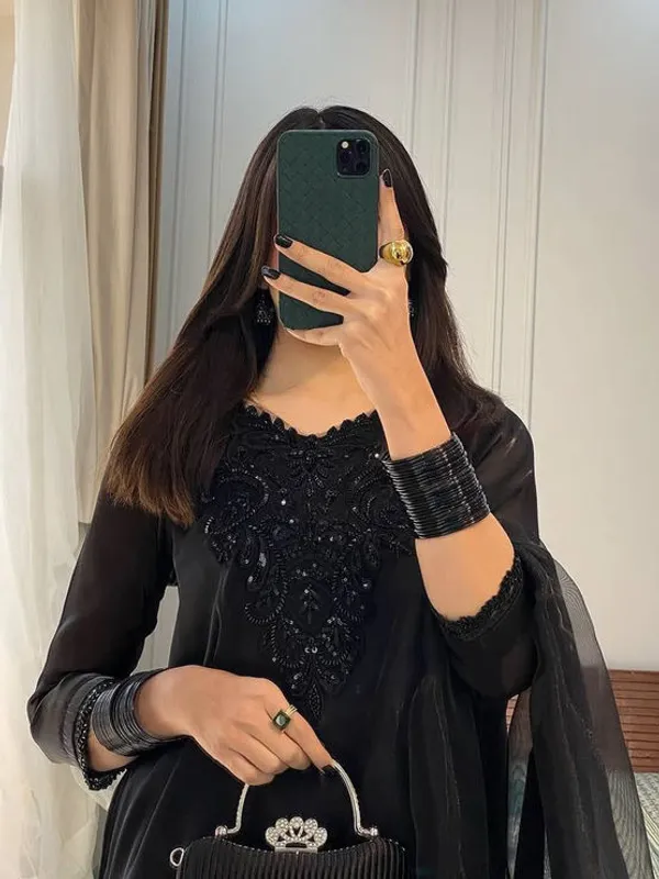 Women's_Black_Embellished_Kurta_Set_With_Dupatta