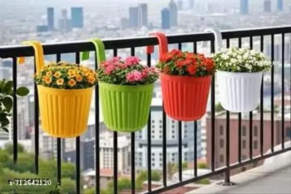 Dhuarndhar_Pack_Of_4_Multicolor_Hook_Pot_Balcony_Pots
