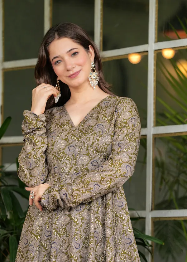 Grey_Silk_Cotton_Premium_Kurta_Palazzo_Set_For_Women