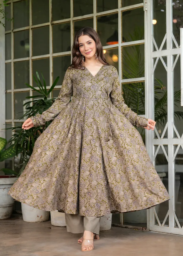 Grey_Silk_Cotton_Premium_Kurta_Palazzo_Set_For_Women