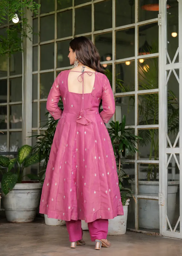 Pink_Cosmos_Silk_/_Cotton_Premium_Kurta_Set_For_Women