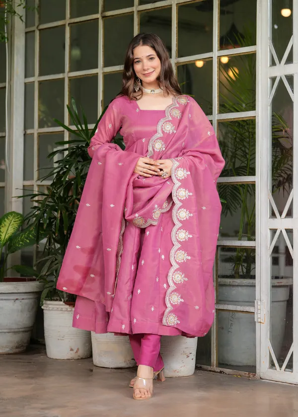Pink_Cosmos_Silk_/_Cotton_Premium_Kurta_Set_For_Women