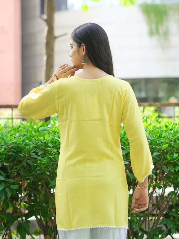 Yellow_100%_Cotton_Premium_Kurti_For_Women