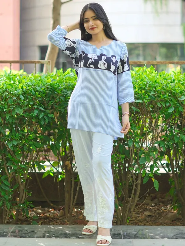 Blue_100%_Cotton_Premium_Kurti_For_Women