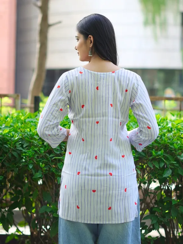 Off_White_100%_Cotton_Premium_Kurti_For_Women