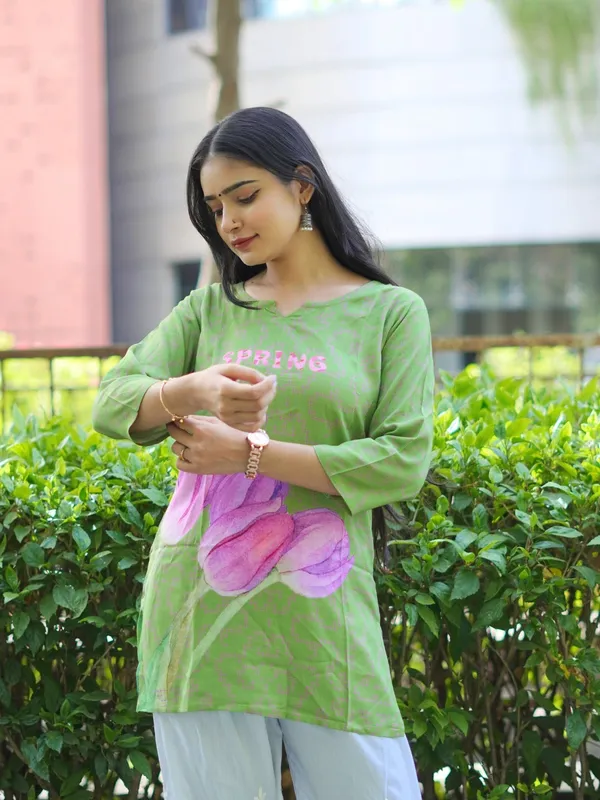 Green_100%_Cotton_Premium_Kurti_For_Women