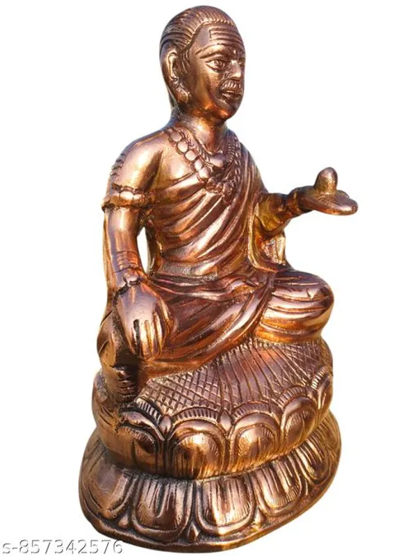 Lord_Basaweshvara_Basavanna_Basav_Yoga_Posture_Idol_With_Shivling_On_Hand_9_Inch_In_Size