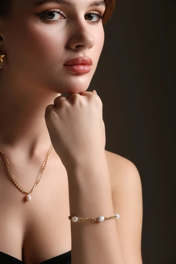 Everyday_Glam_Bracelet_Golden