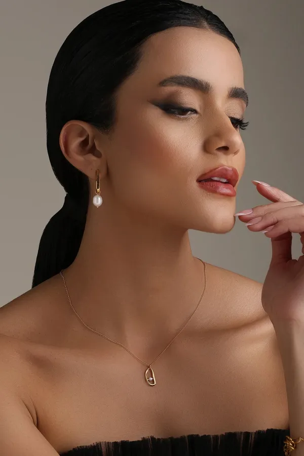 Pendant_Bliss_Pendant_Golden