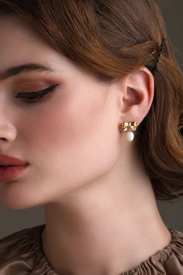 Bow_Charm_Dang_Earrings_Golden