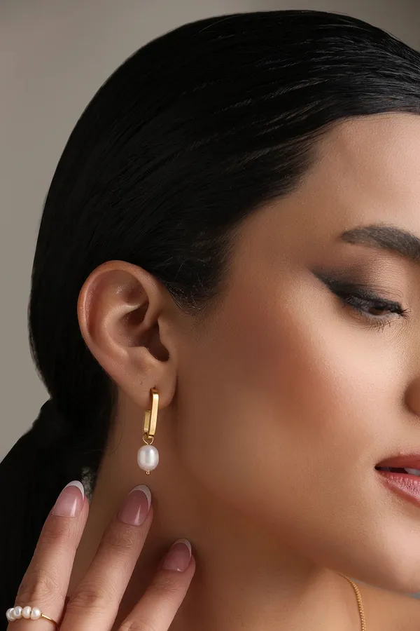 Dangle_Dream_Earrings_Golden