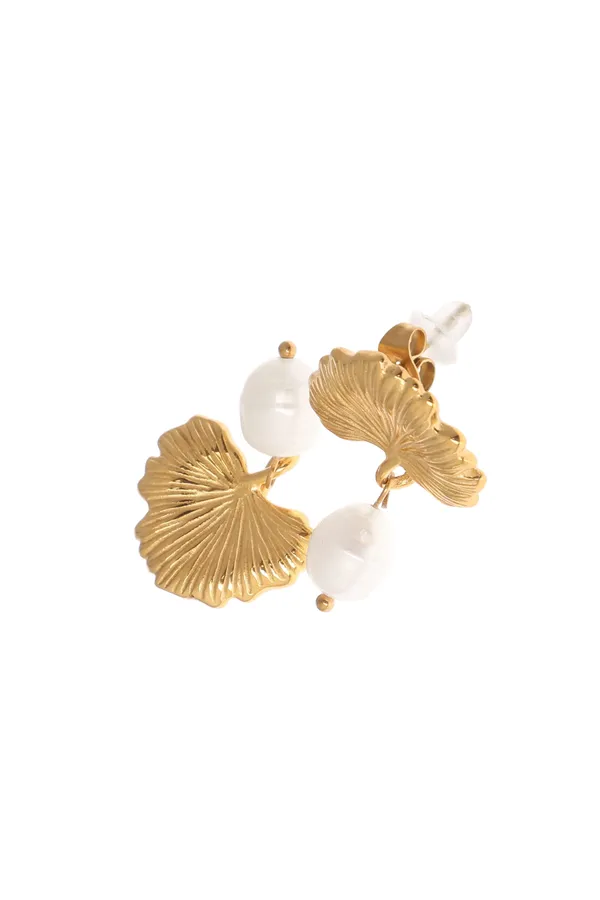 Nature_S_Touch_Earrings_Golden