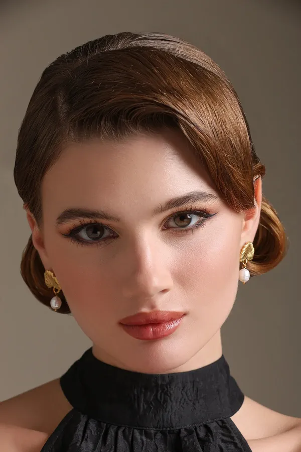 Nature_S_Touch_Earrings_Golden