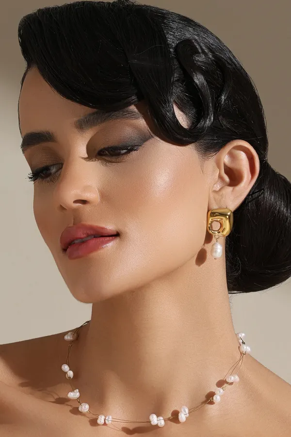 Square_Chic_Earrings_Golden