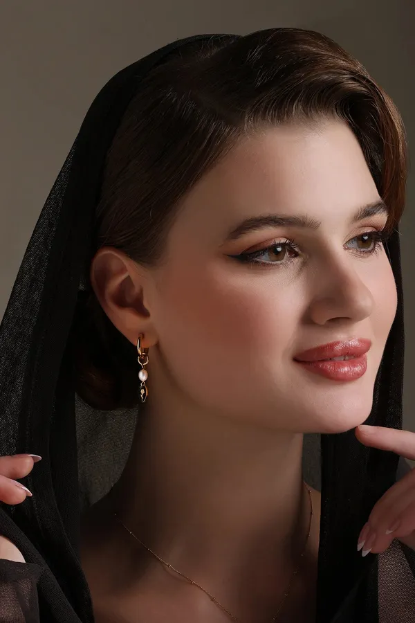 Floral_Pearl_Earrings_Diwali_Gift_For_Women