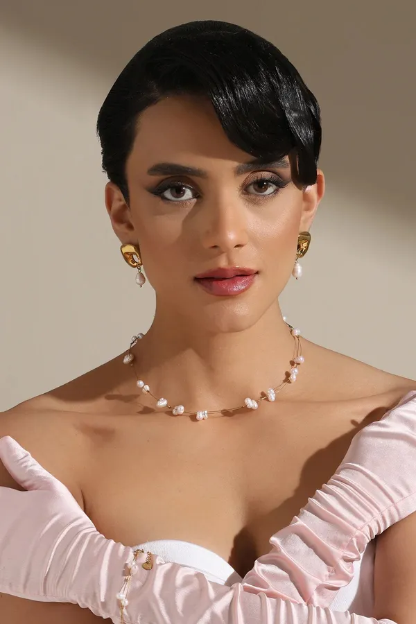 Pearl_Elegance_Chain_Pendant_Golden
