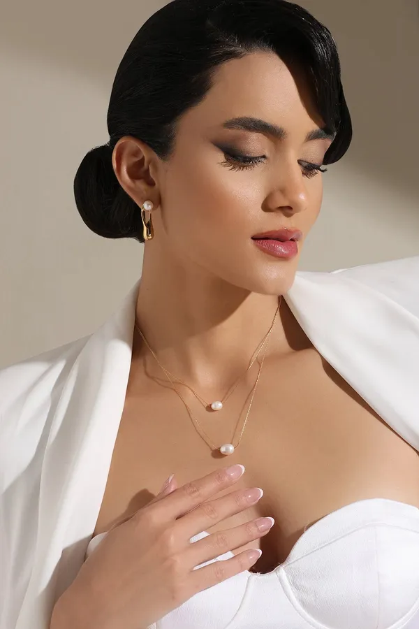Layered_Sophistication_Pendant_Golden